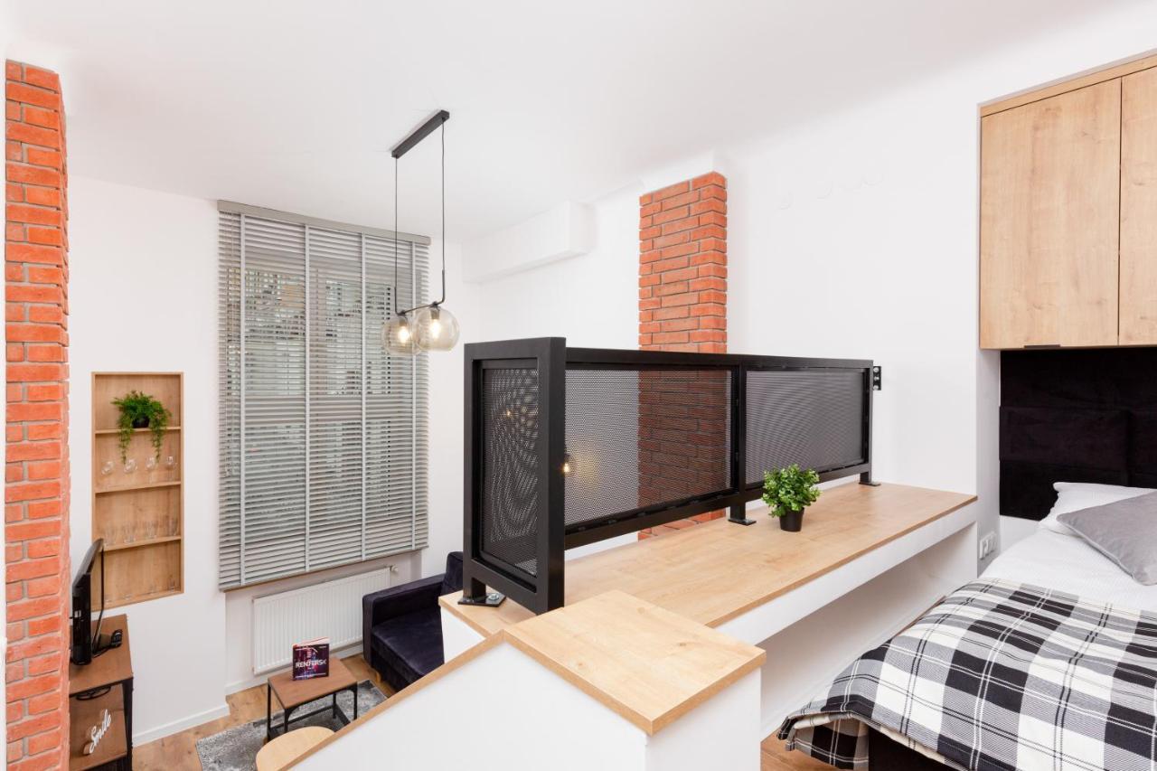 City Center Mezzanine Studio Chmielna By Noclegi Renters วอร์ซอ ภายนอก รูปภาพ